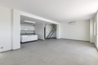 R3890707