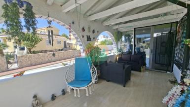 1 Bedroom Semi-Detached Villa For Sale