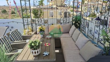 1 Bedroom Semi-Detached Villa For Sale