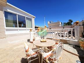 2 Bedroom Detached For sale