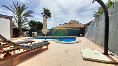 2 Bedroom Detached For sale