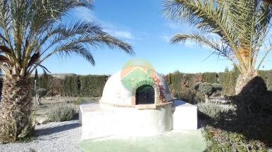 5 Bedroom Country house For Sale
