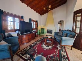 5 Bedroom Country house For Sale
