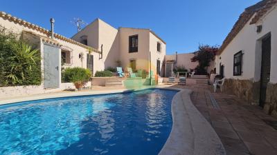 6 Bedroom Country House For Sale | PAL12