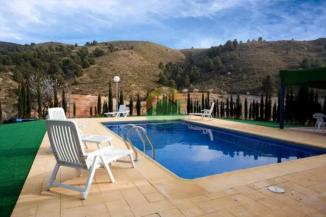 4 Bedroom Country house For Sale
