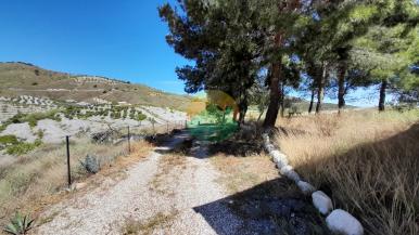 4 Bedroom Country house For Sale