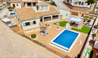 595.000 Euros | C/Eslovenia Casa Dante (HDA)