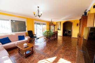 4 Bedroom Finca For sale - Leiva