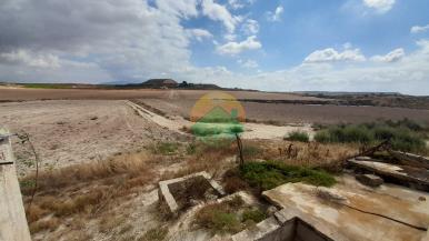 2 Bedroom Country house For Sale