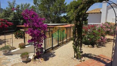 3 Bedroom Semi-Detached For Sale