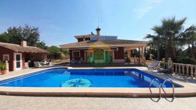 4 Bedroom Detached For Sale | TOT20