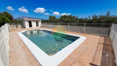 2 Bedroom House For Sale
