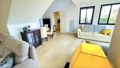 285.000 Euros