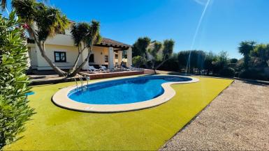 345.000 Euros