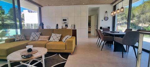 AG19150118