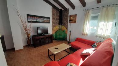 4 Bedroom Country house For Sale