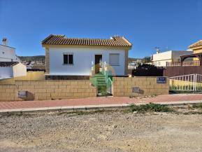 2 Bedroom Detached For Sale