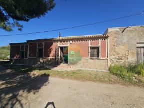 6 Bedroom Country House For Sale