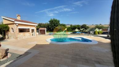 4 Bedroom Detached For Sale