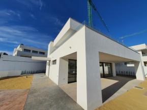 R3744145