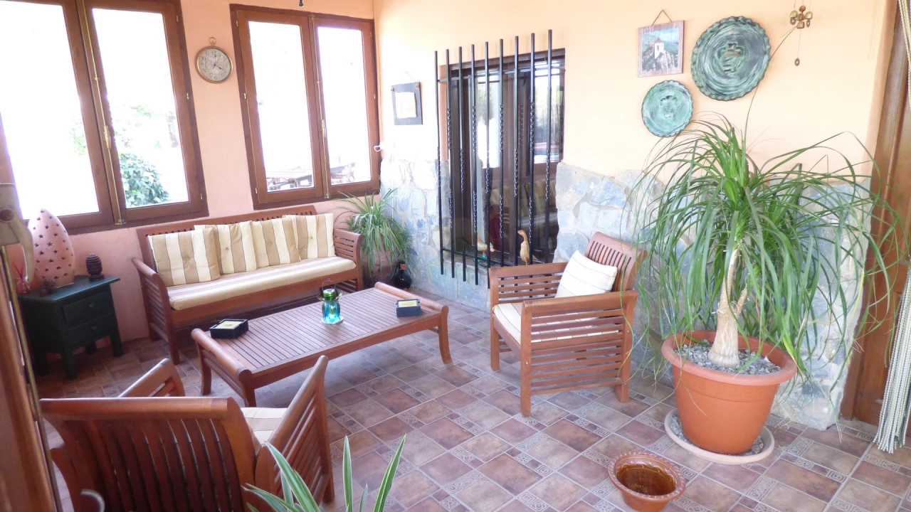 3 Bedroom Country house For Sale | ALE06