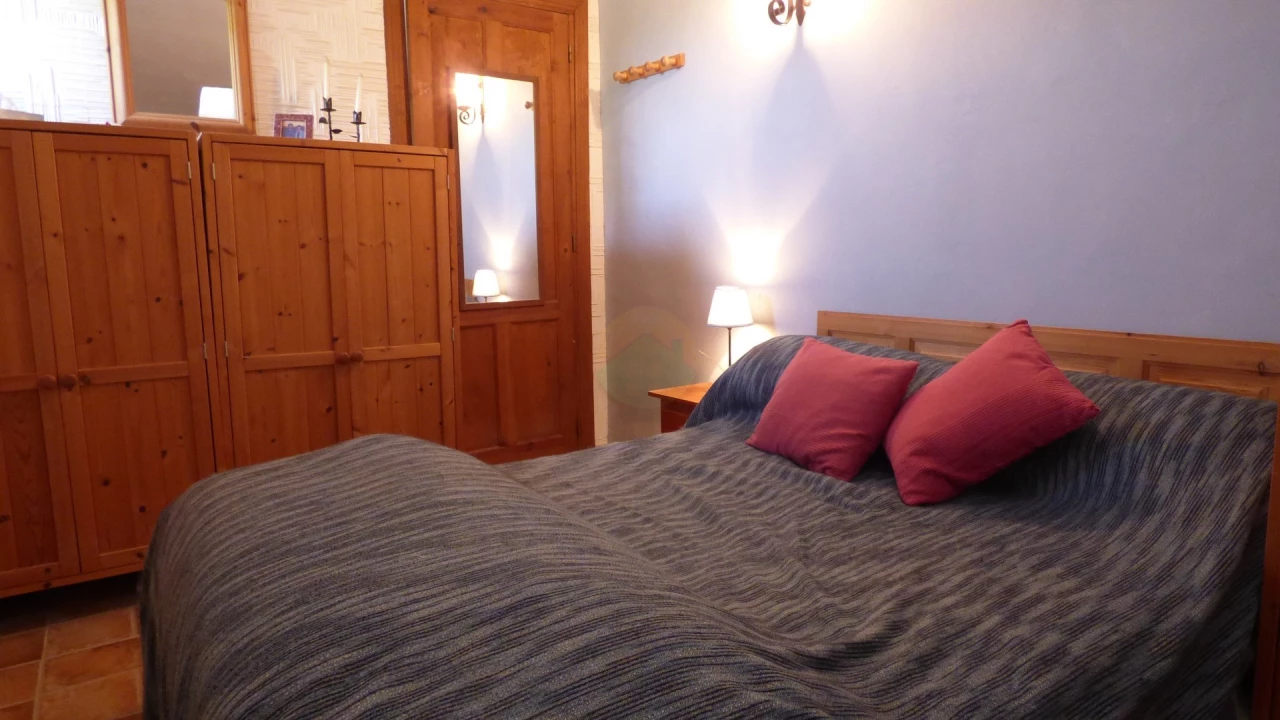 3 Bedroom Country house For Sale | ALE06