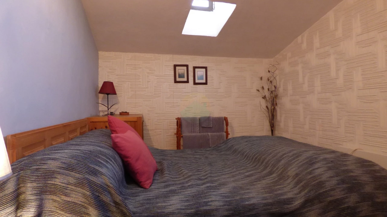 3 Bedroom Country house For Sale | ALE06