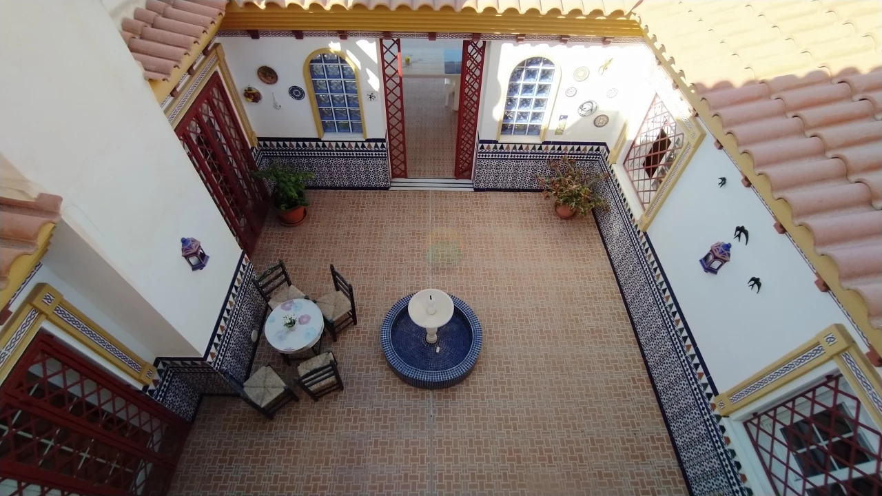 7 bedroom Detached villa For sale | CALA01