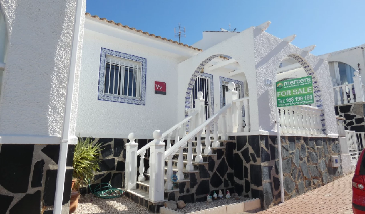 2 Bedroom Terraced For Sale | CLAC291
