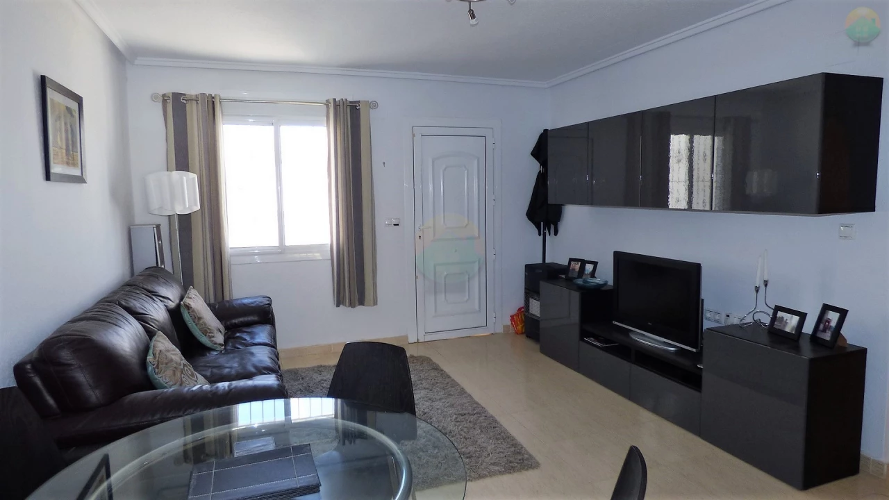 2 Bedroom Terraced For Sale | CLAC332