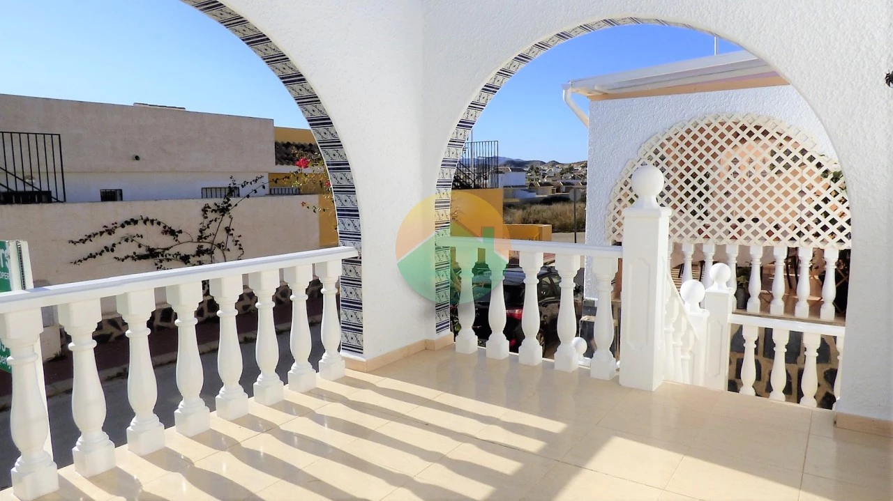 2 Bedroom Terraced For Sale | CLAC332