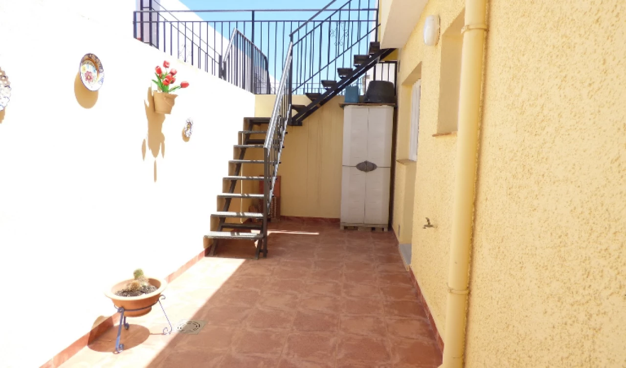 2 Bedroom Terraced For Sale | CLAD268