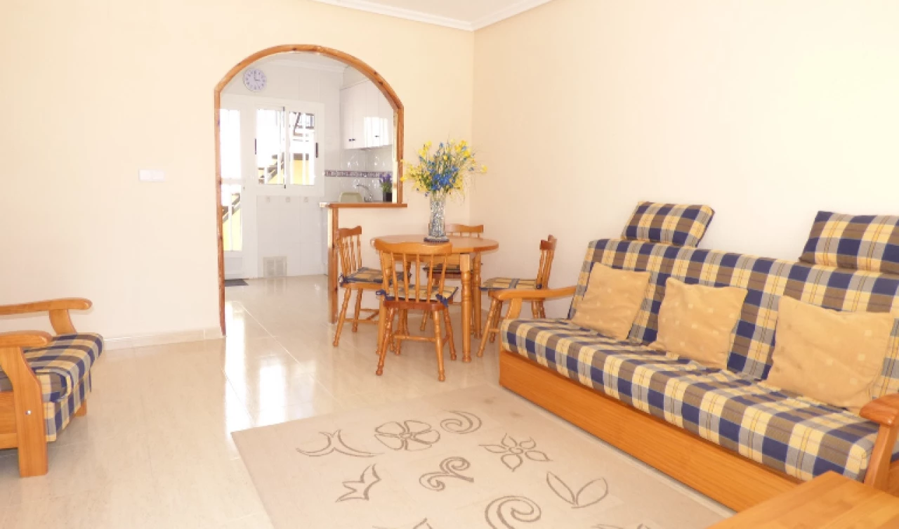 2 Bedroom Terraced For Sale | CLAD268