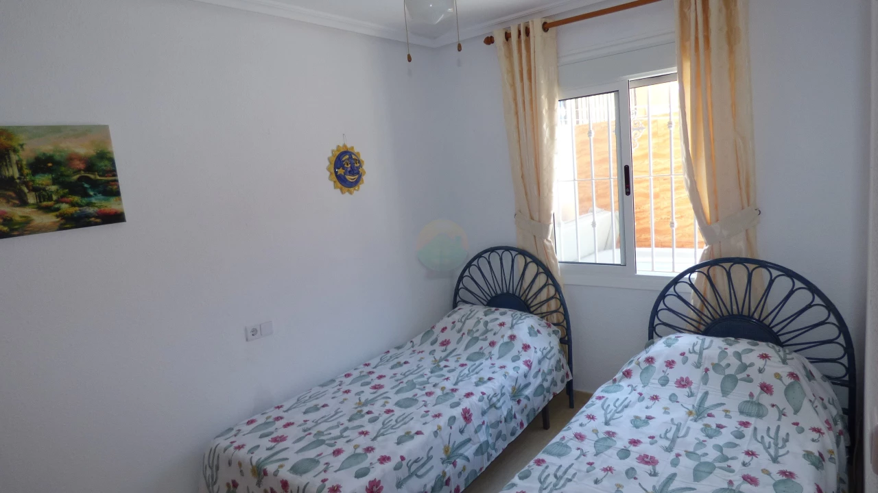2 bedroom Terraced For sale | CLAD336