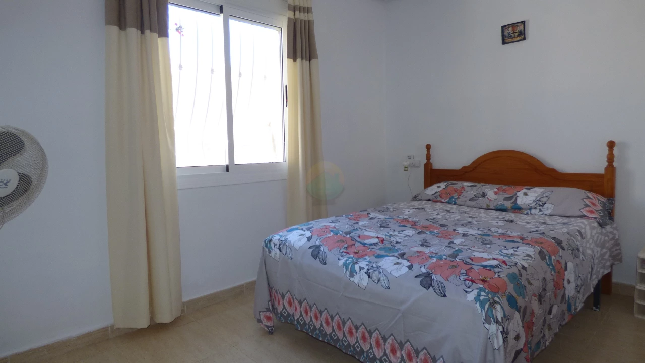 2 bedroom Terraced For sale | CLAD336