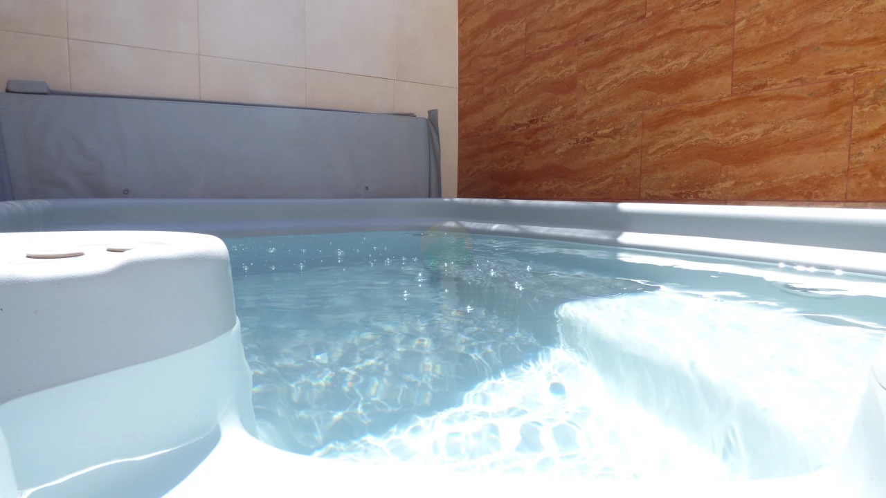 2 bedroom Terraced For sale | CLAD336