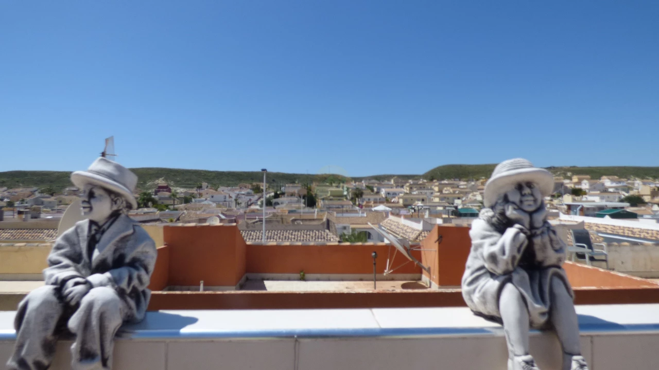 2 bedroom Terraced For sale | CLAD336
