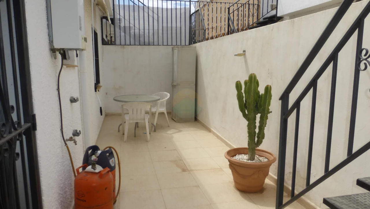 2 bedroom Terraced House For sale | CLAD343