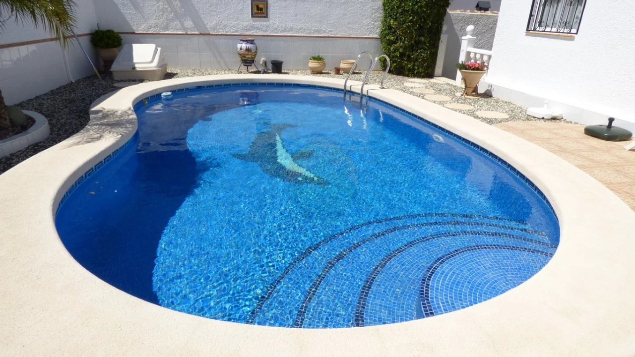 2 Bedroom Detached For Sale | FOD317