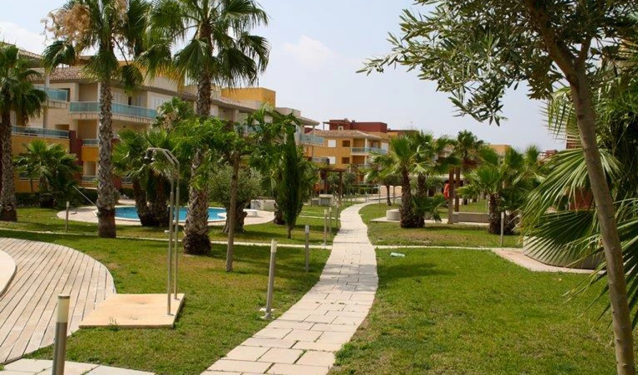 2 Bedroom Apartment For Sale | HDALosOlivos