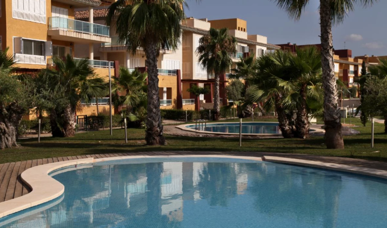2 Bedroom Apartment For Sale | HDALosOlivos