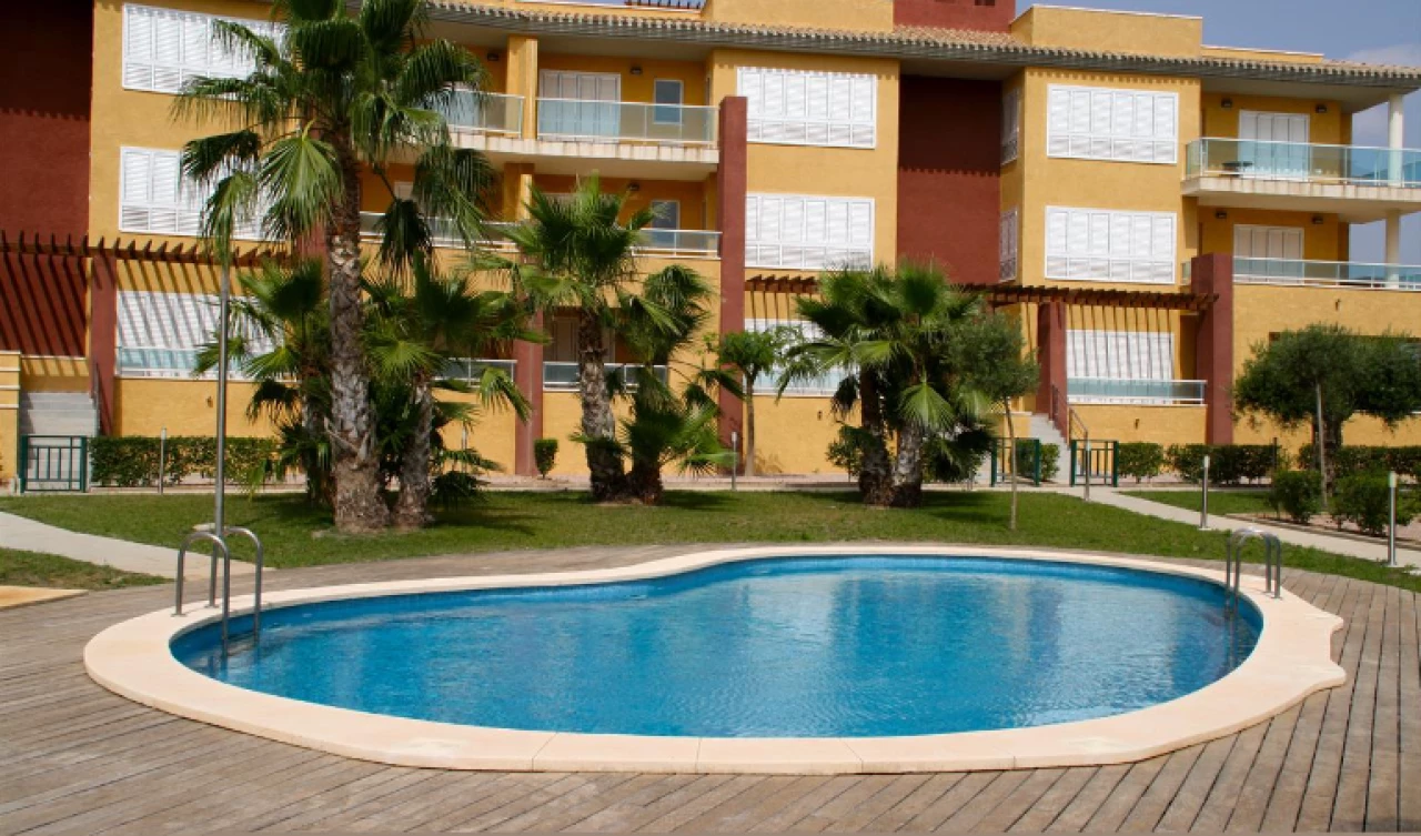 2 Bedroom Apartment For Sale | HDALosOlivos