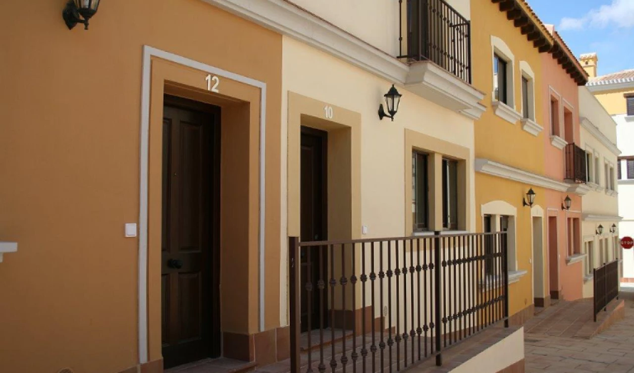 2 Bedroom Apartment For Sale | HDAPuebloEspanol