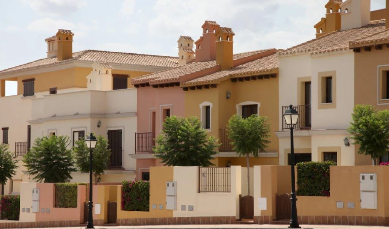 2 Bedroom Apartment For Sale | HDAPuebloEspanol