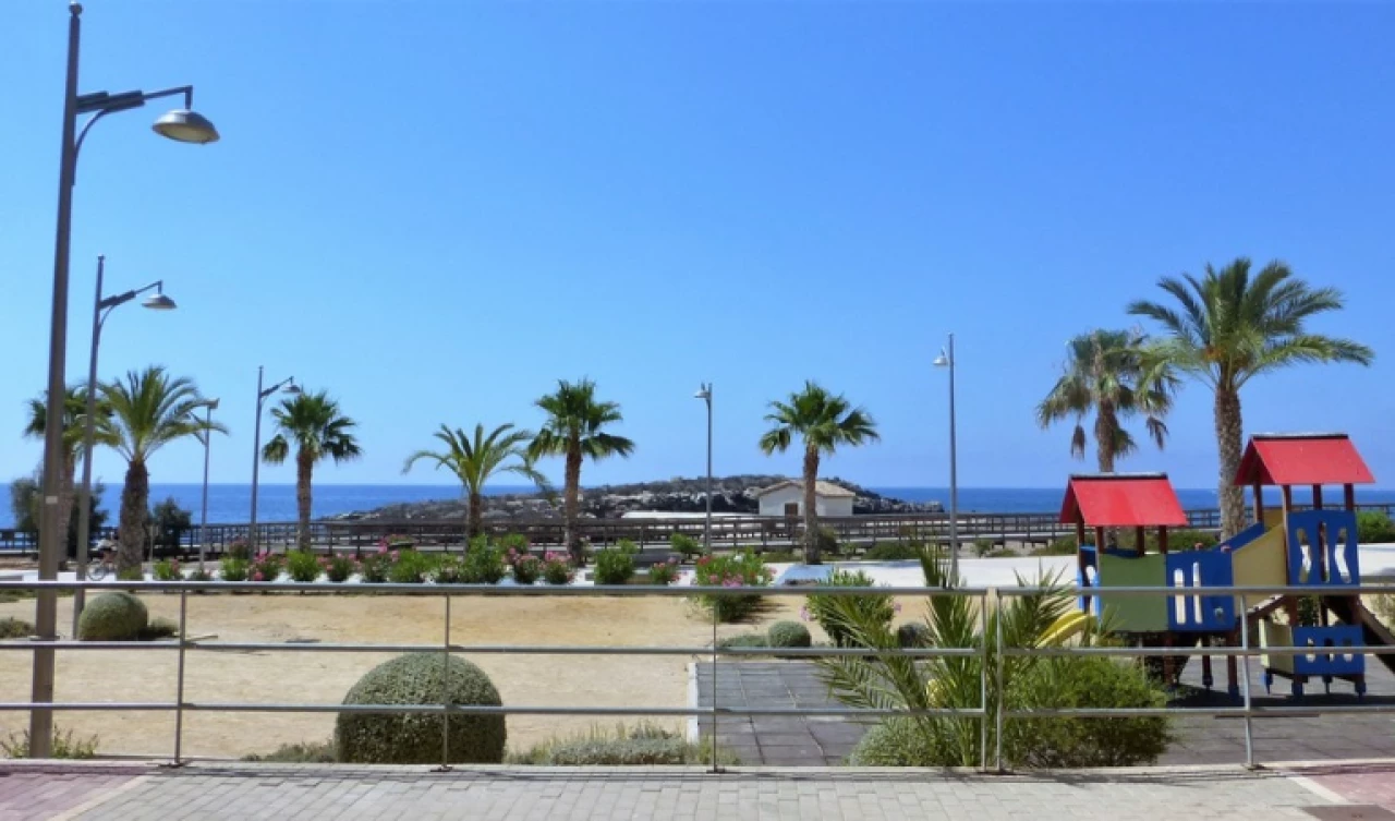 2 Bedroom Apartment For Sale | ISLA50