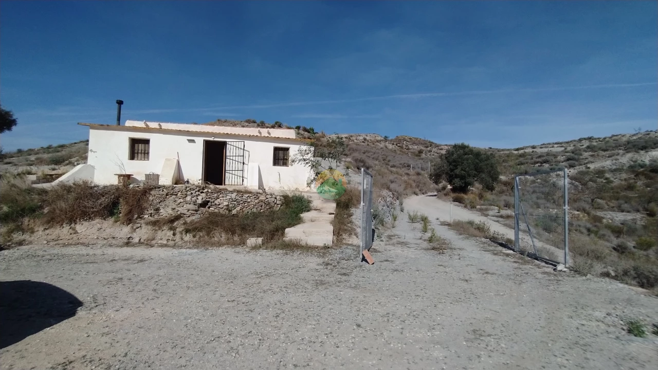 2 Bedroom Country house For Sale | LosPuertos01