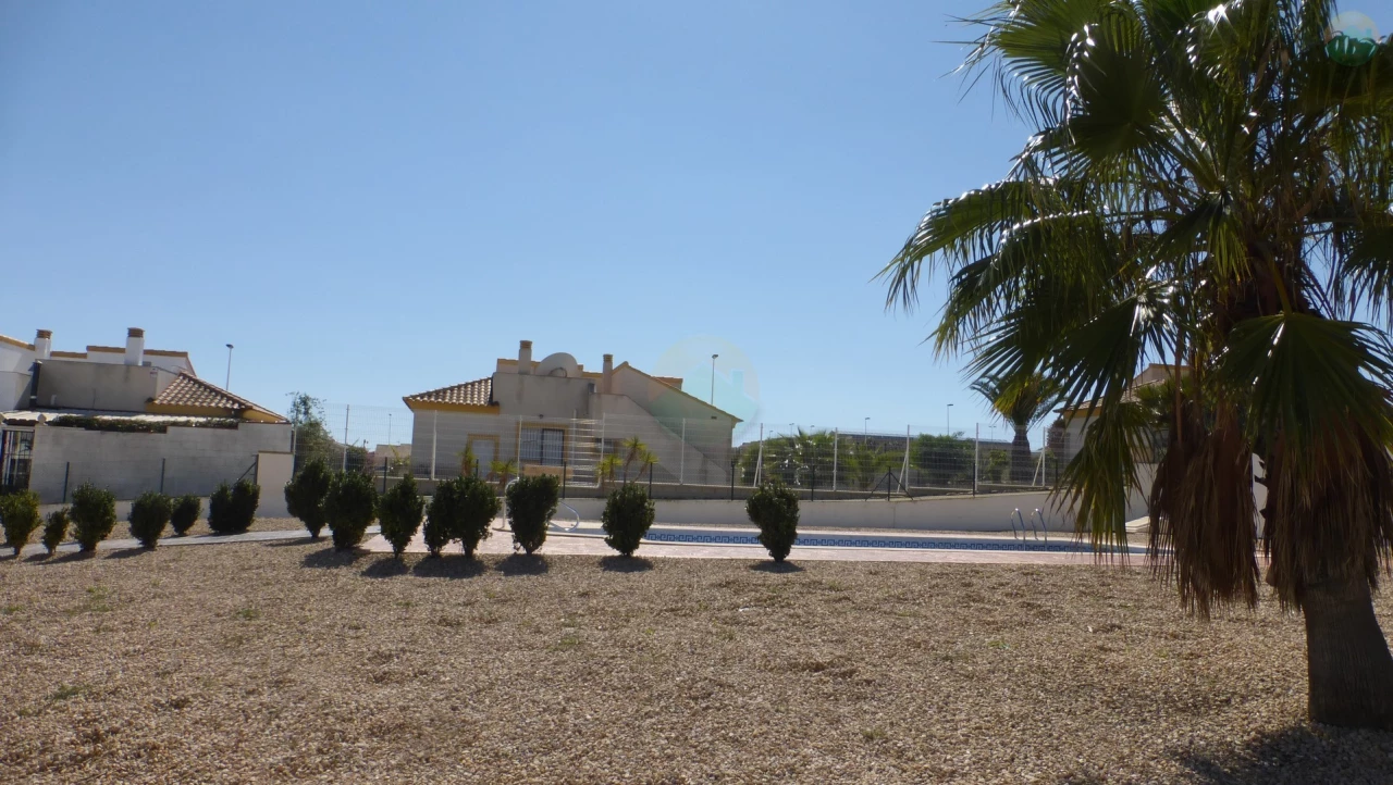 Semi-detached villa for sale | MON13