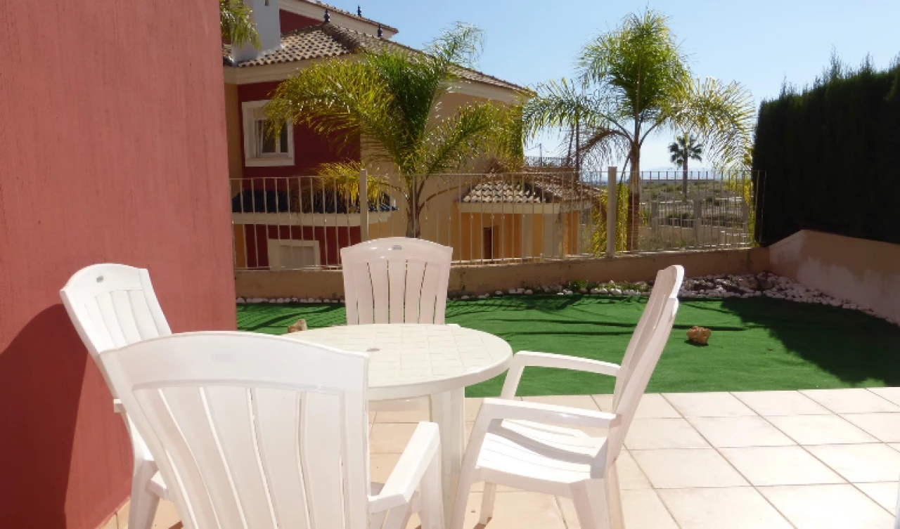 2 Bedroom Apartment For Sale | MOSTR07