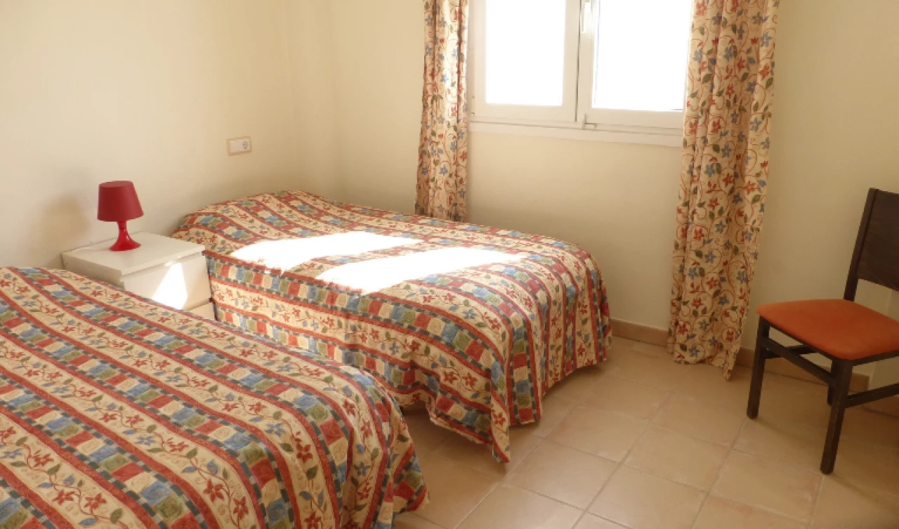 2 Bedroom Apartment For Sale | MOSTR07