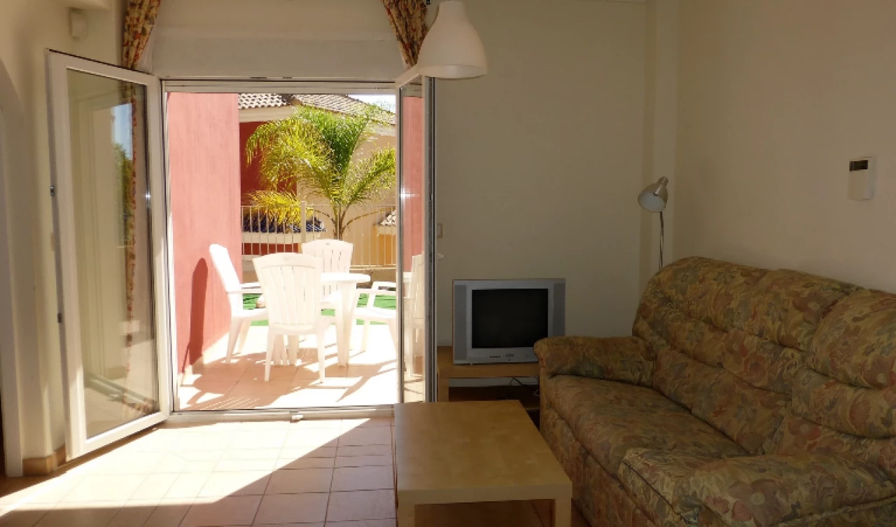 2 Bedroom Apartment For Sale | MOSTR07